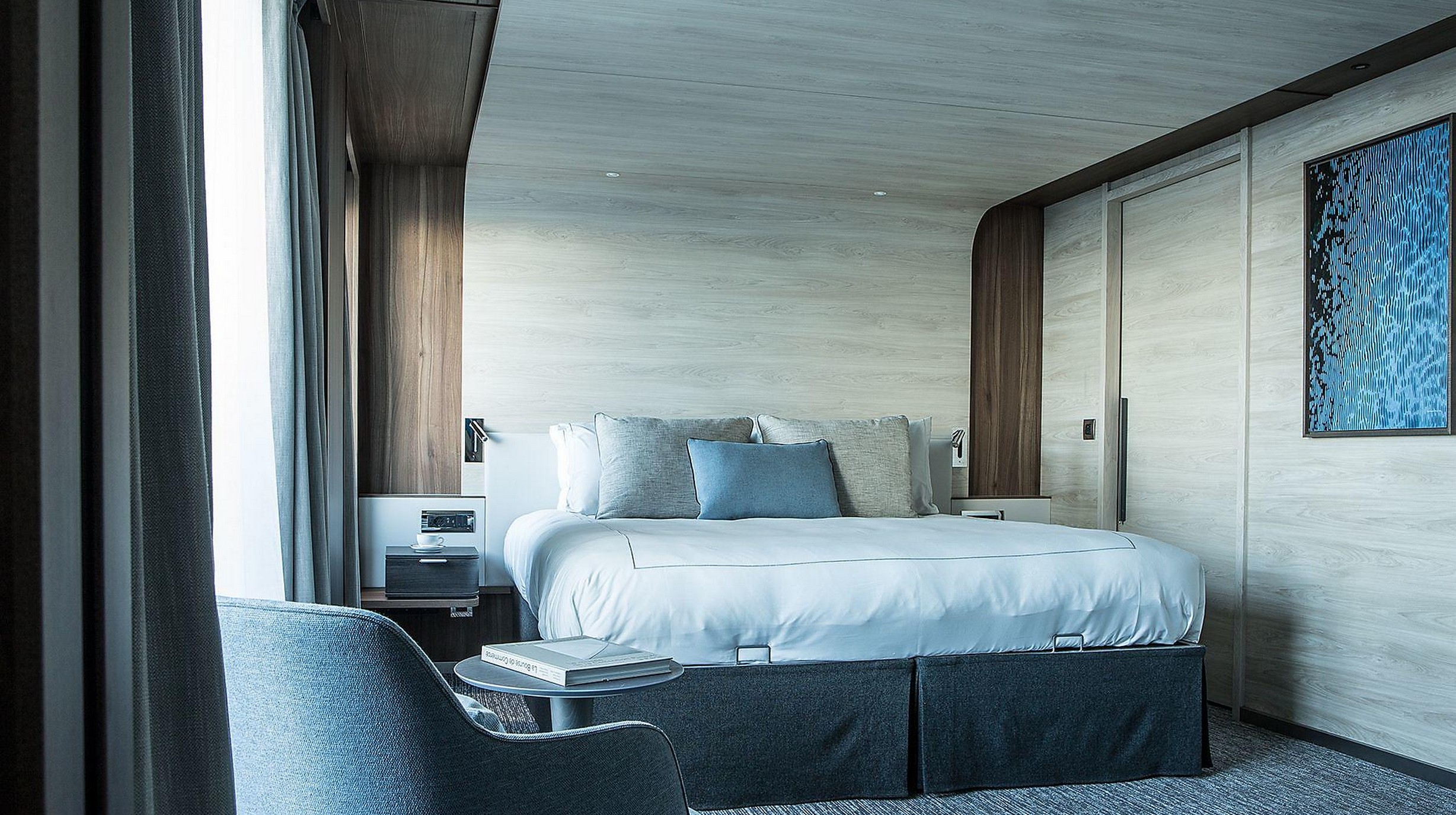 Privilege suite bedroom
