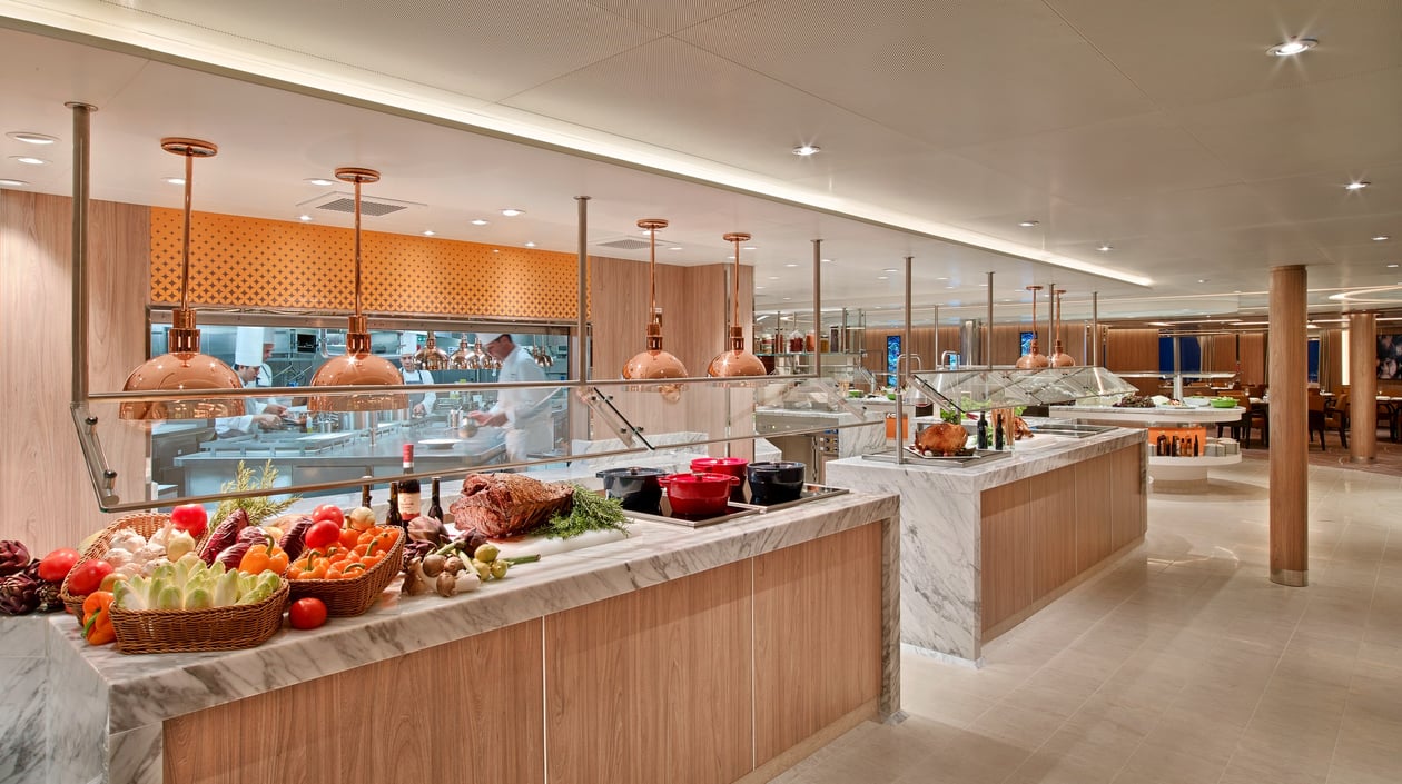 Seabourn_Encore_TheColonnade_EL16C0071