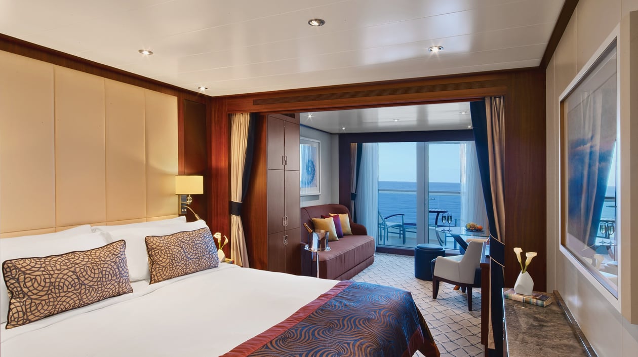 Seabourn_Encore_VerandaSuite_EL16C00266_cc