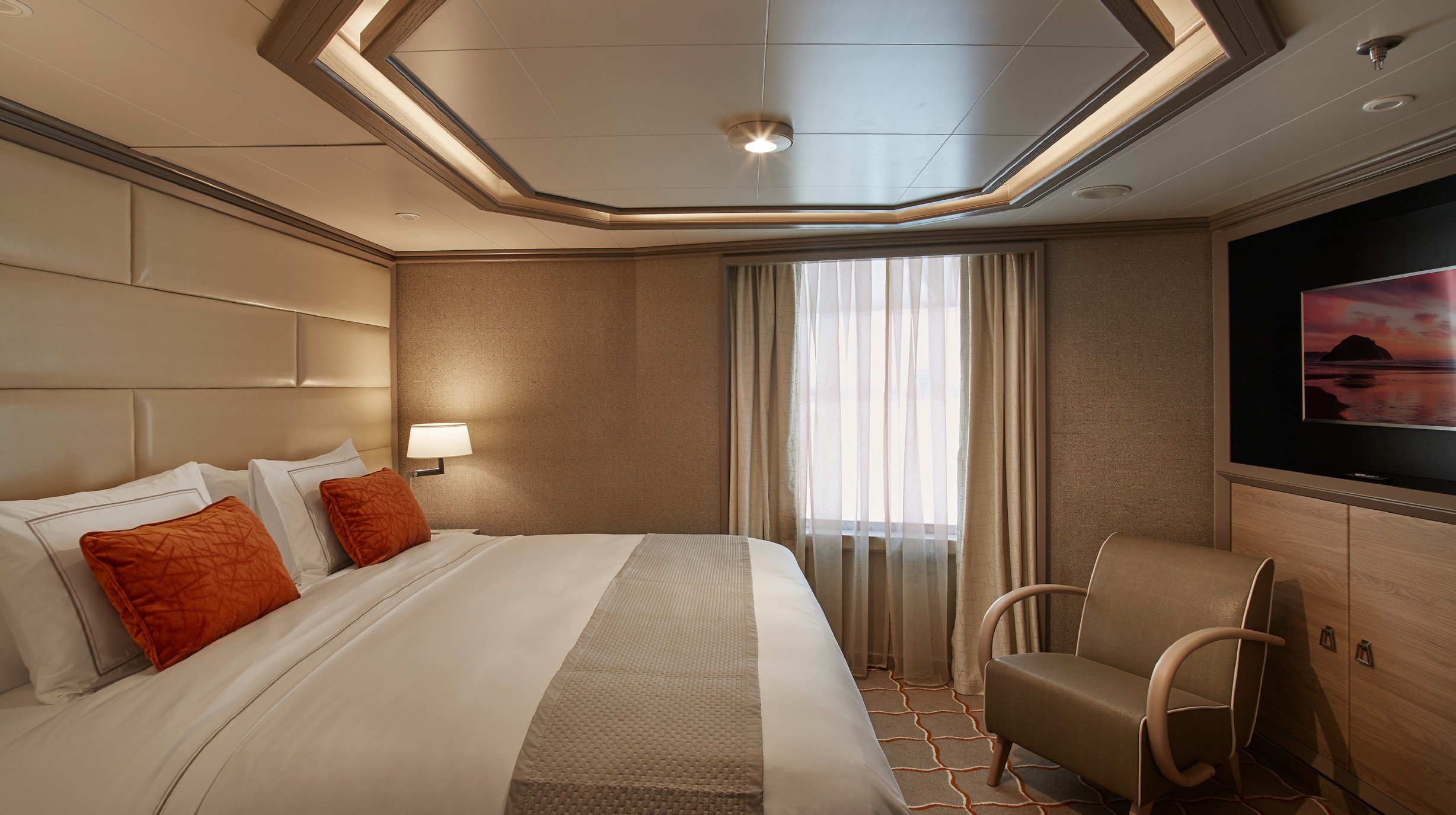 Silver Muse Royal Suite