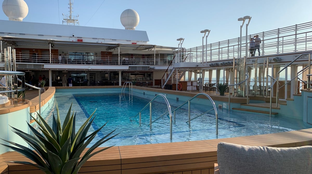Cruise Silver Moon