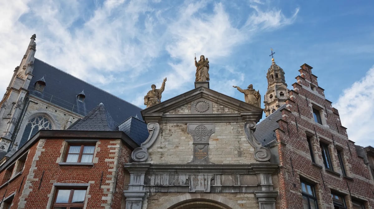 SintPauluskerk_Antwerpen_shutterstock_1857760945