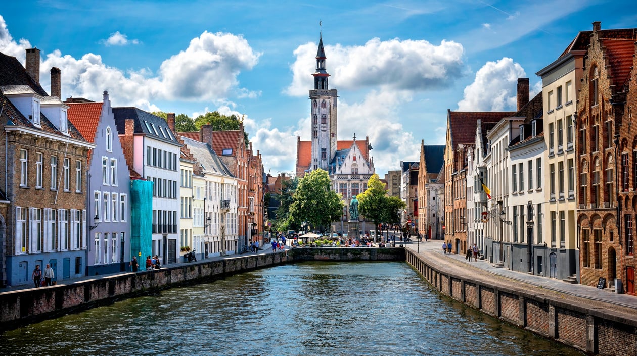 Brugge shutterstock_1118762546