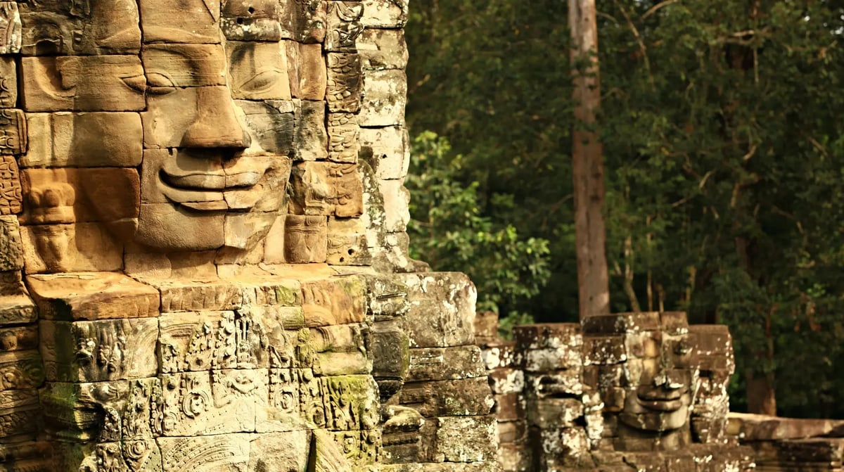 Cambodja - Siem Reap - Angkor Thom - Bayon temple_2483629803