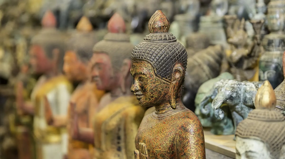 Cambodja - Siem Reap - Souvenir shop_756849085