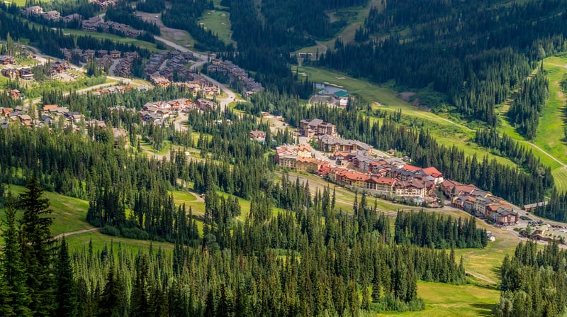 shutterstock_299826710 - Sun Peaks