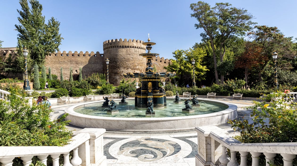 Centraal Azië - Azerbeidzjan - Bakoe - Philharmonic fountain