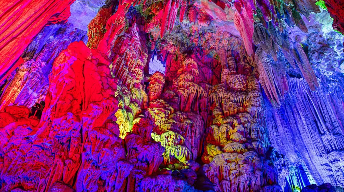 China - Reed Flute Cave bij Guilin (1)