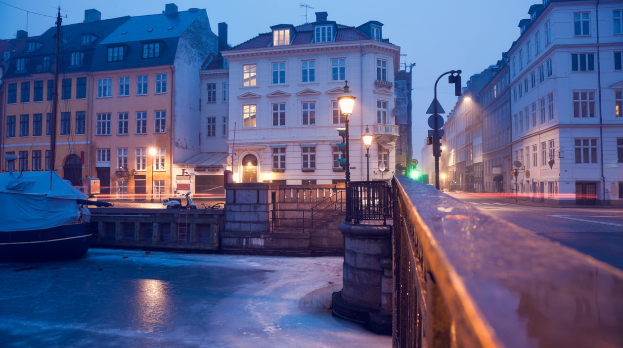 Kopenhagen Nyhavn, shutterstock