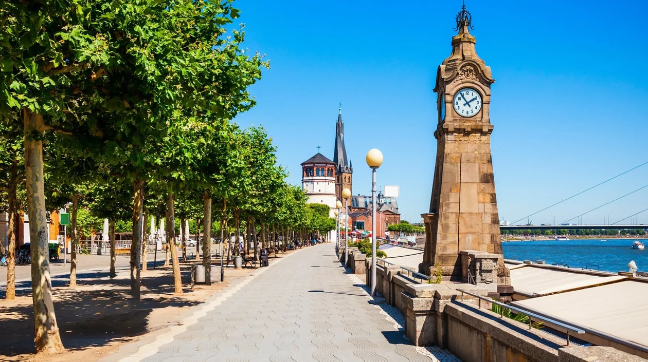 Düsseldorf, shutterstock_2563279915