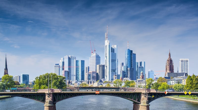 Skyline Frankfurt, shutterstock_158942066