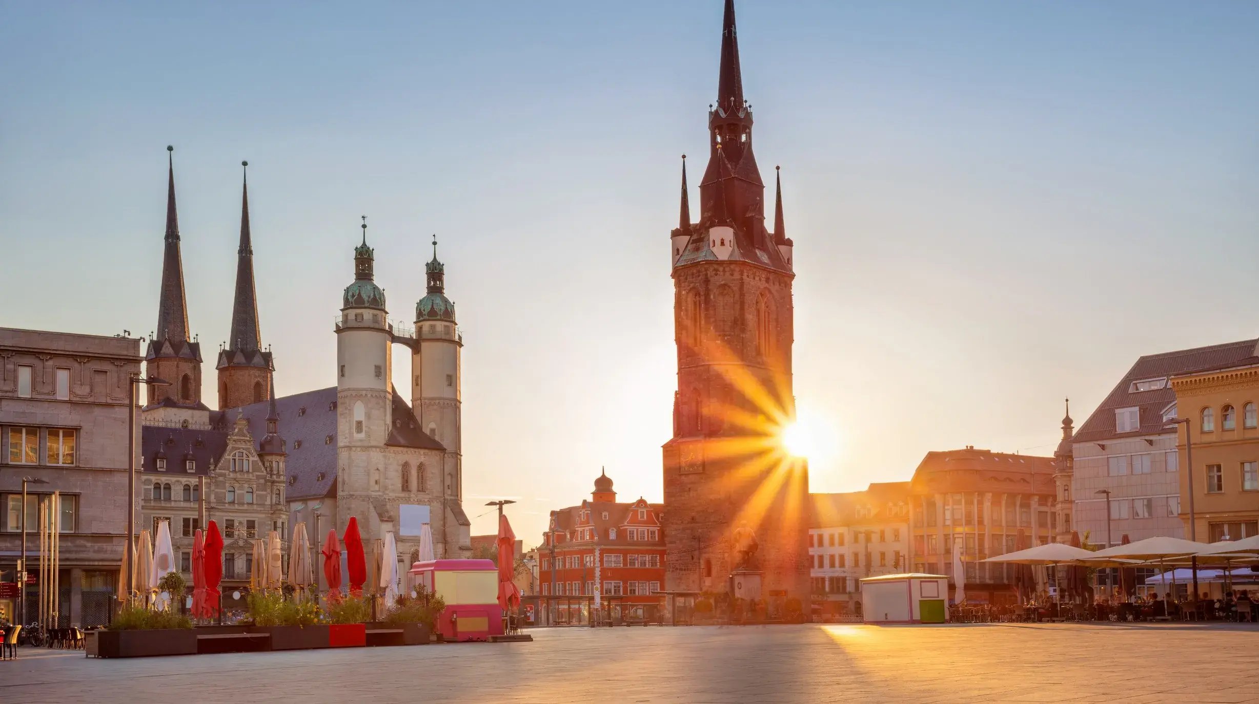 shutterstock_1764216605 Halle