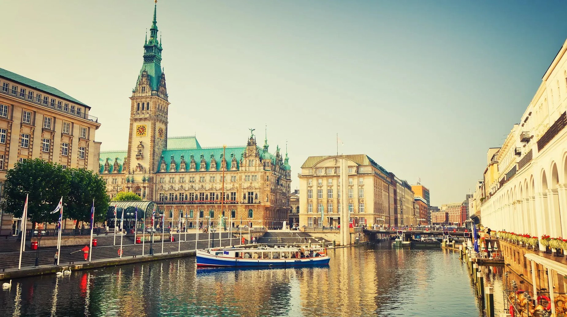 Hamburg, Shutterstock (2)