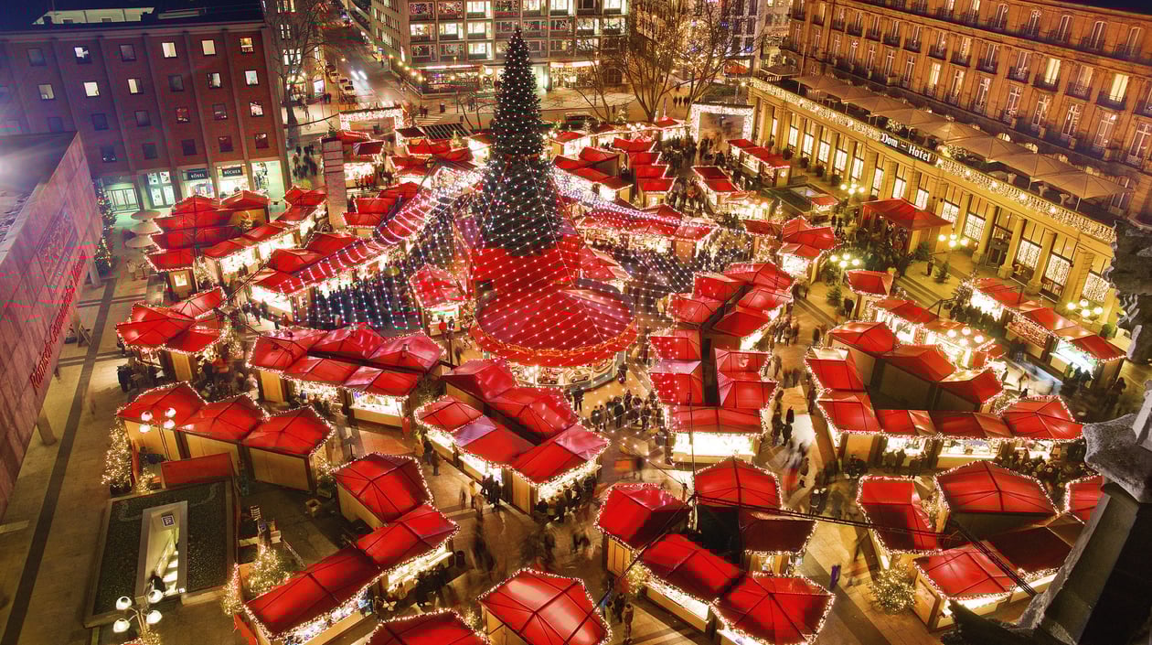 Keulen kerstmarkt shutterstock_740112337