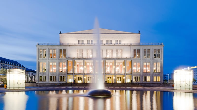 Oper_Leipzig_Opernhaus_Augustusplatz_quer_Kirsten_Nijhof__1