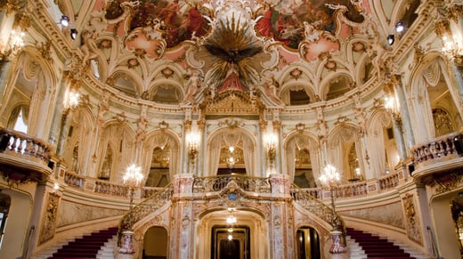Foyer_grosses_haus_c_sven_helge_czichy