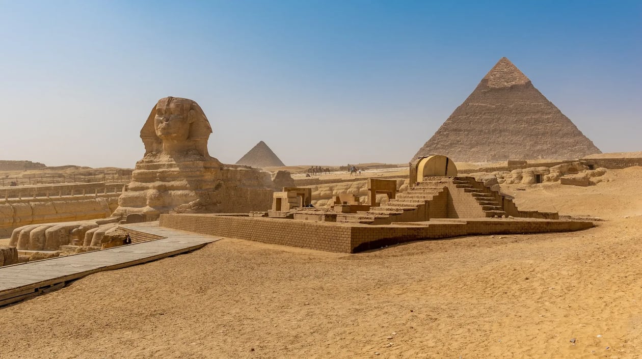 Egypte - Caïro - Piramides van Gizeh + sfinx