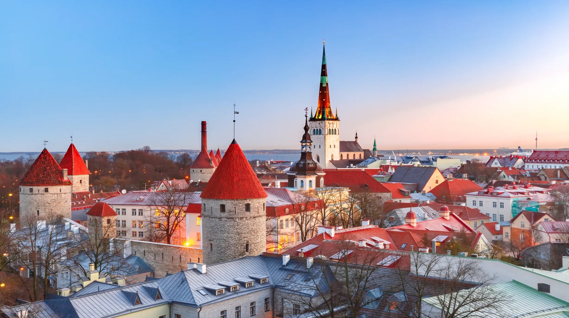 Tallinn, shutterstock_1090699391