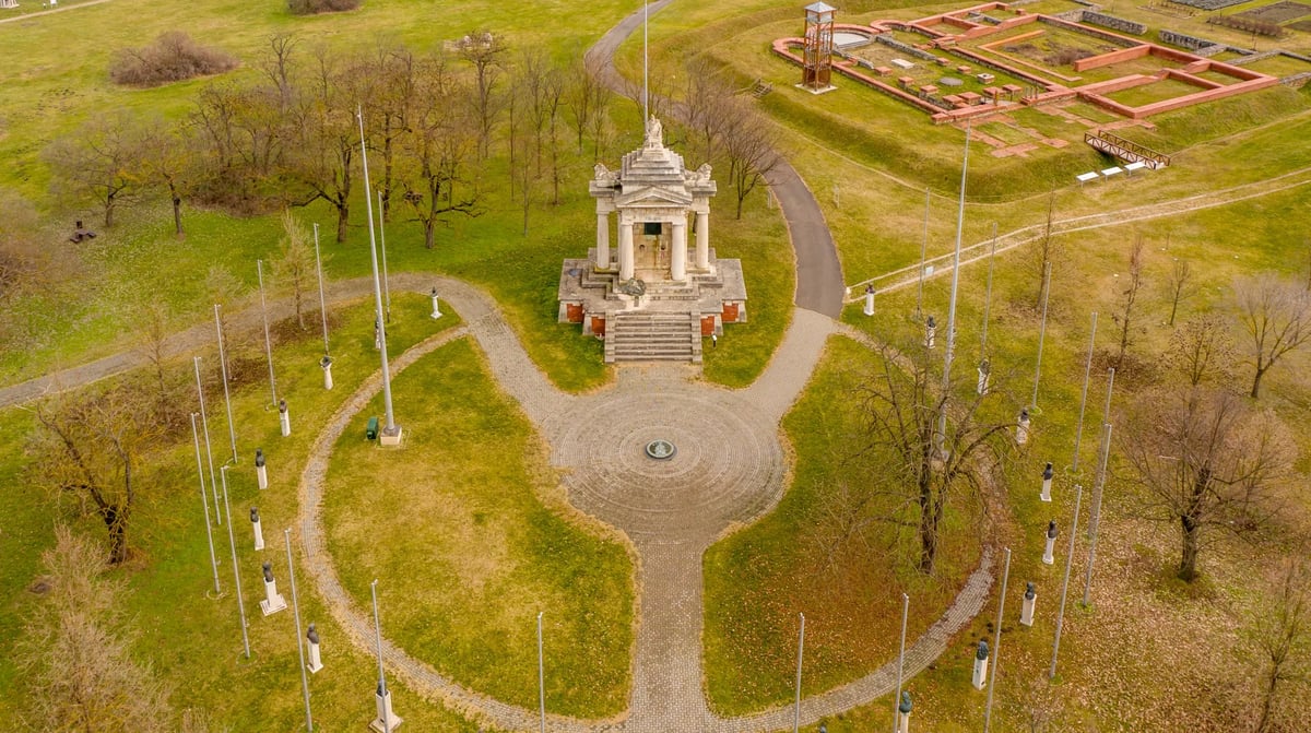 Hongarije -  Opusztaszer