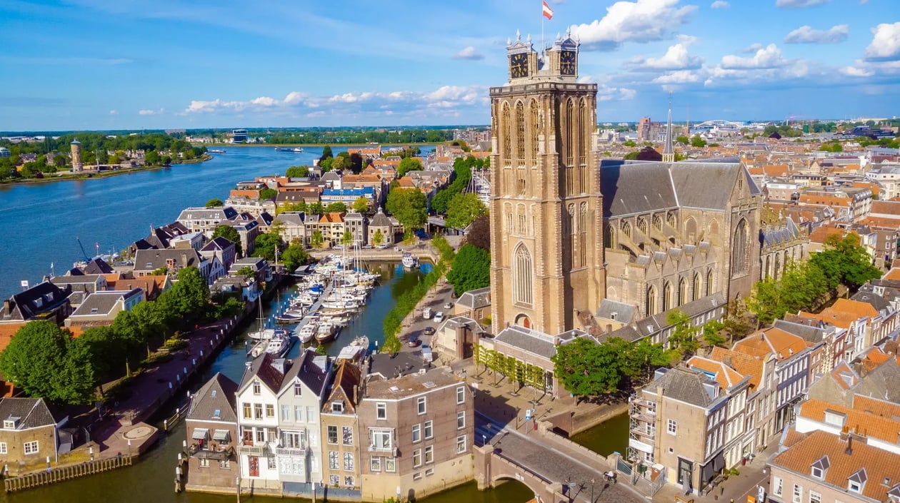 Dordrecht shutterstock_2364145833