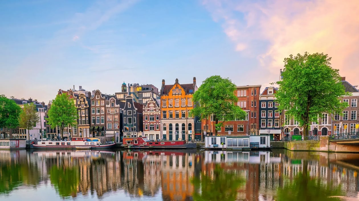 shutterstock_2051574500