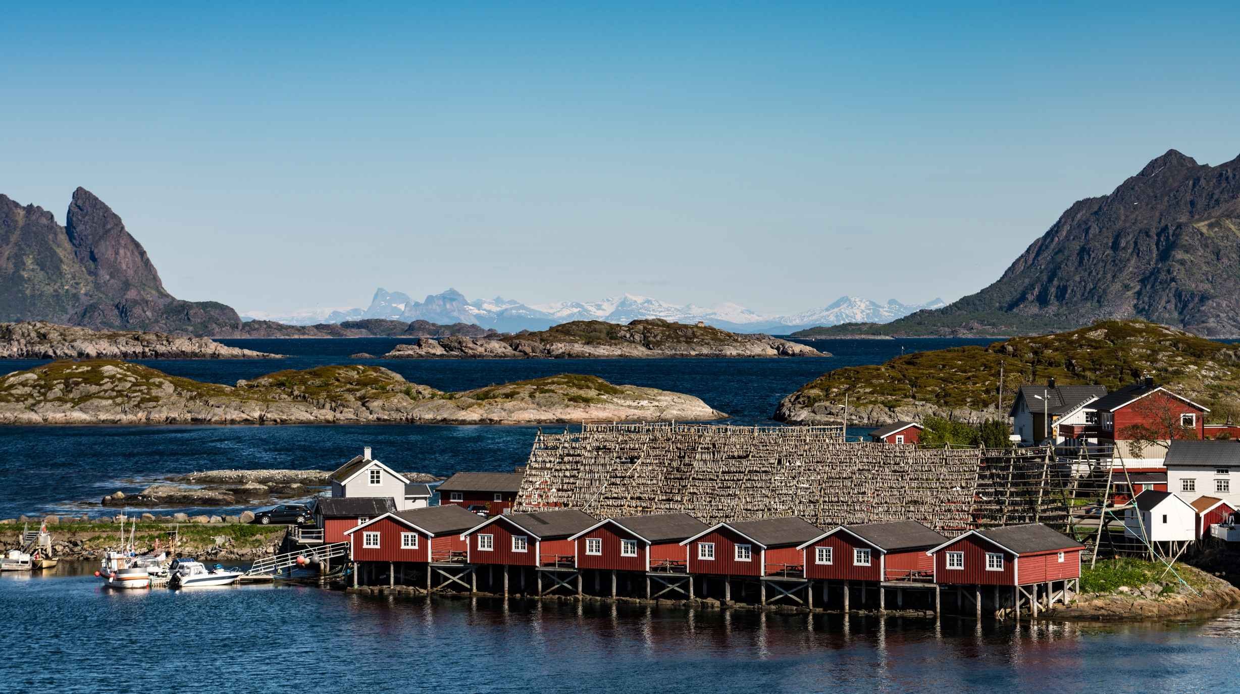 shutterstock_1431740309 lofoten Svolvaer