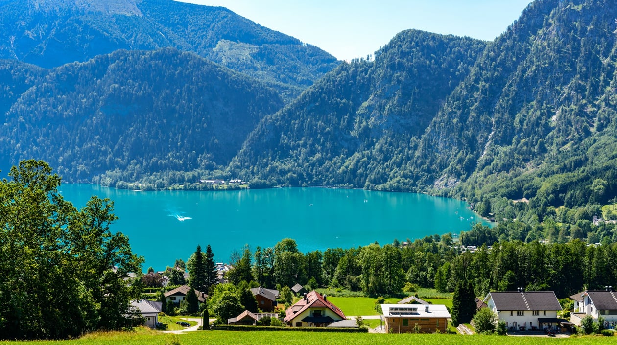 Attersee, Bad Ischl shutterstock_1491081182