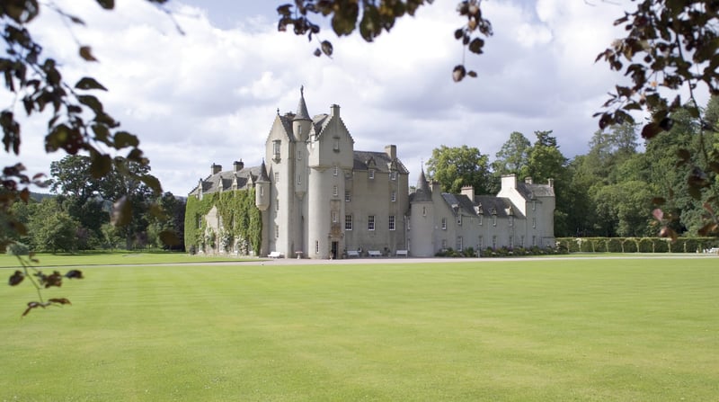 Ballindalloch Castle