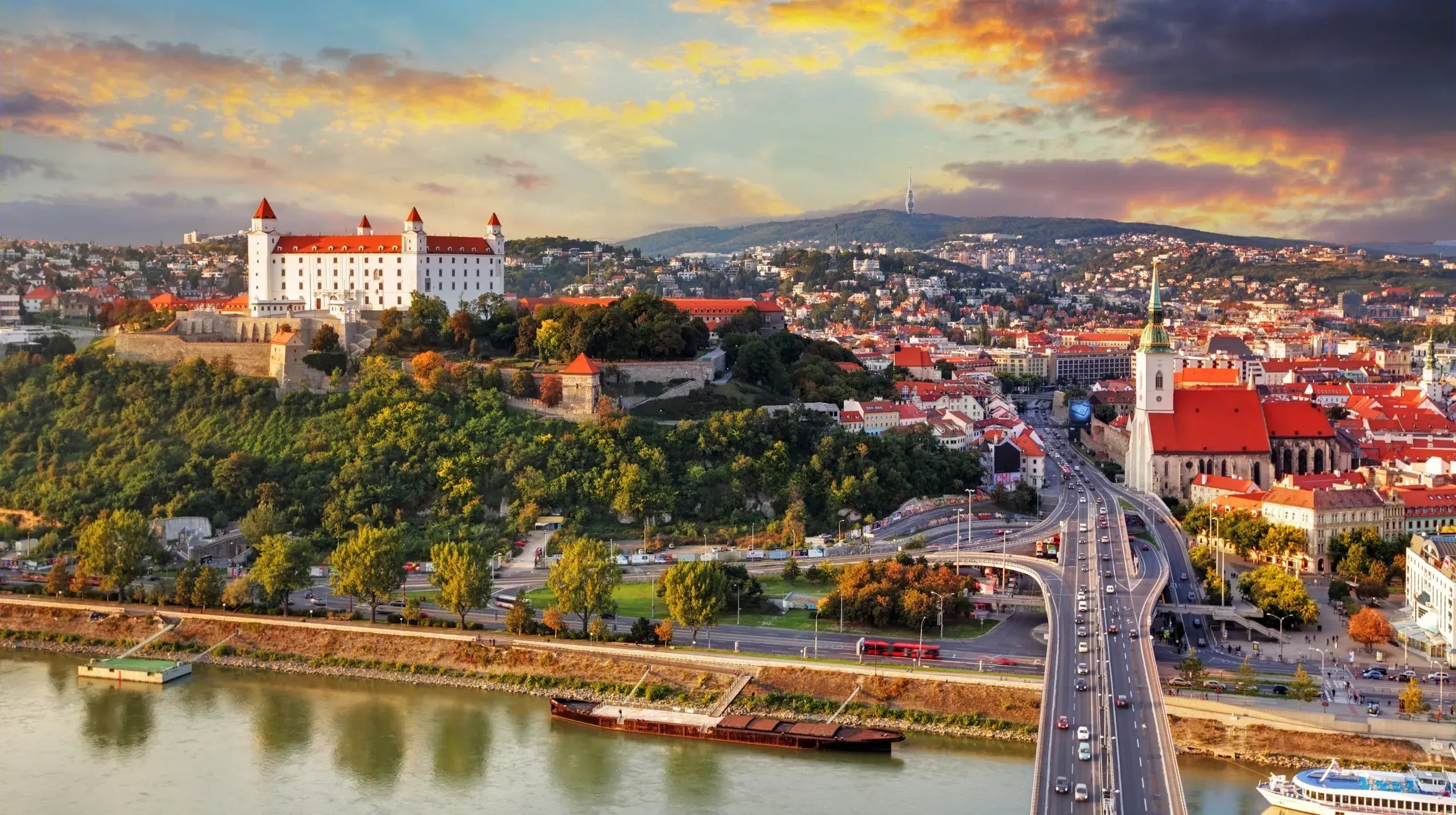 shutterstock_158023259 Bratislava
