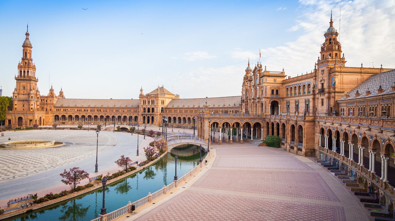 shutterstock_237981634 Plaza de Espana