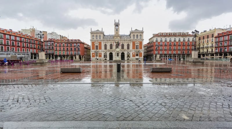 Plaza Mayor Valladolid Spanje, shutterstock_518747113
