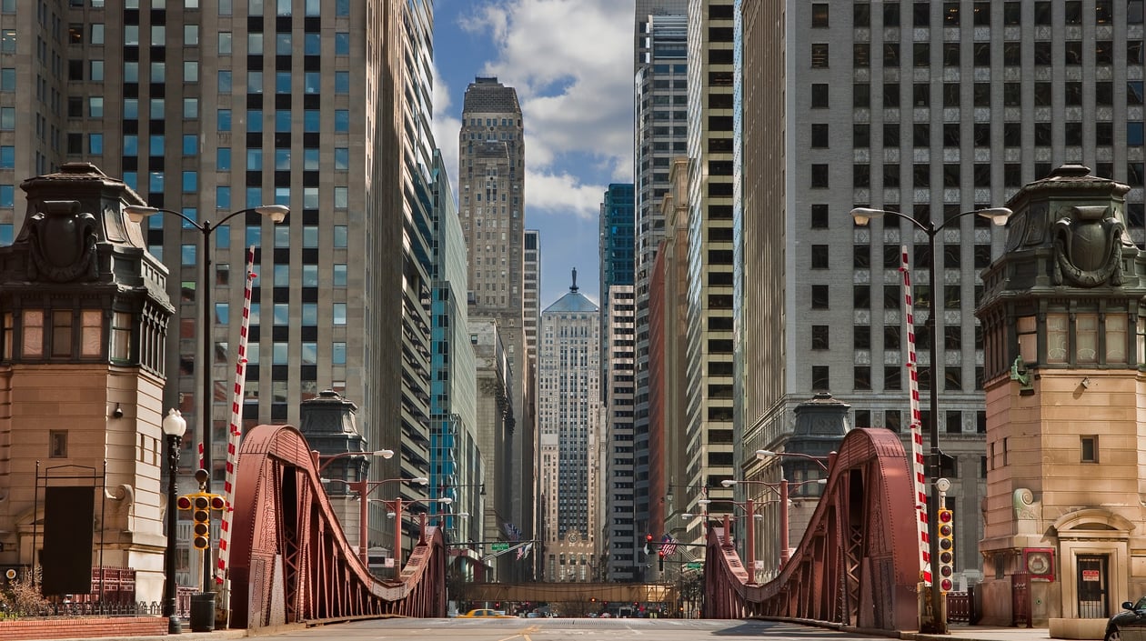 shutterstock_75063949 La Salle Street Chicago-1