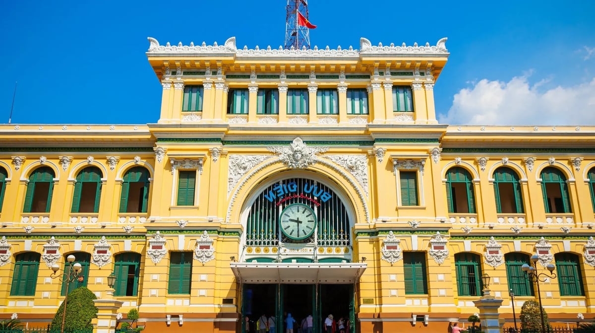 Vietnam - Ho Chi Minh - Saigon - postkantoor_2312652625