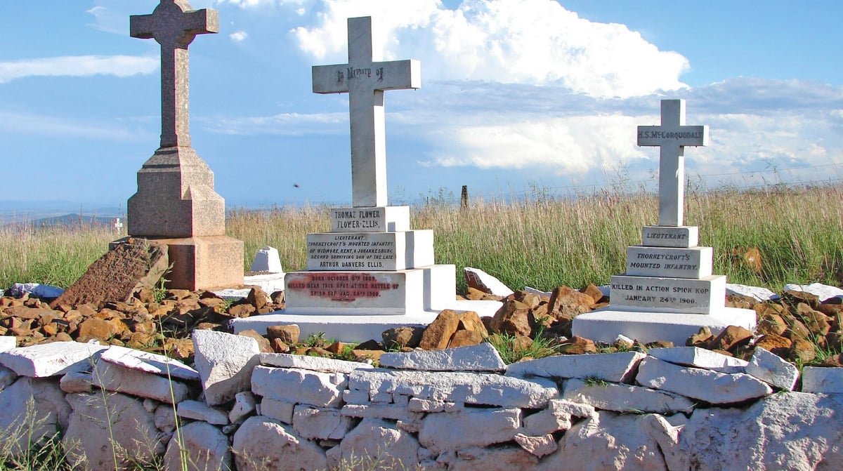 graves_on_spion_kop_battlefield_30039ab1e7 (1)
