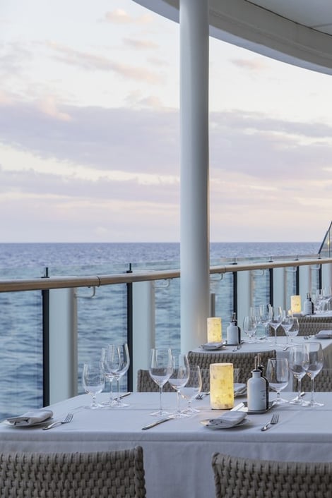 Silver Nova - La Terrazza outside_Verticaal