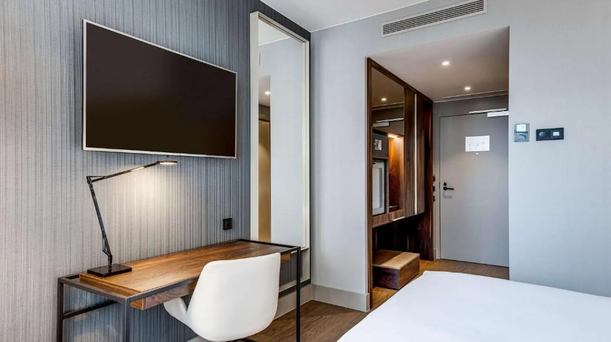 NH Collection Antwerp Centre kamer met terras