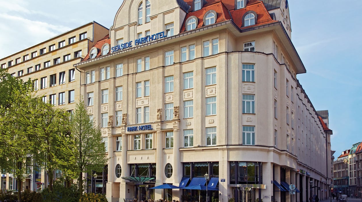 Seaside Park Hotel exterior