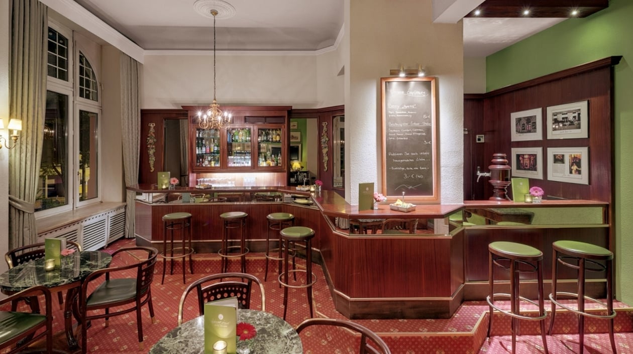 Oranien Hotel Wiesbaden bar (2)