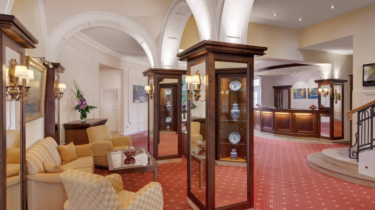 Oranien Hotel Wiesbaden lobby