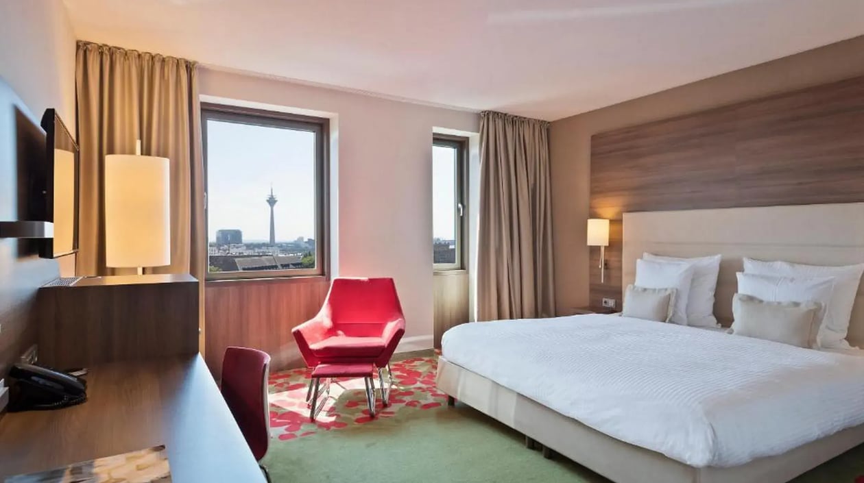 Melia Hotel Düsseldorf Premium room park view