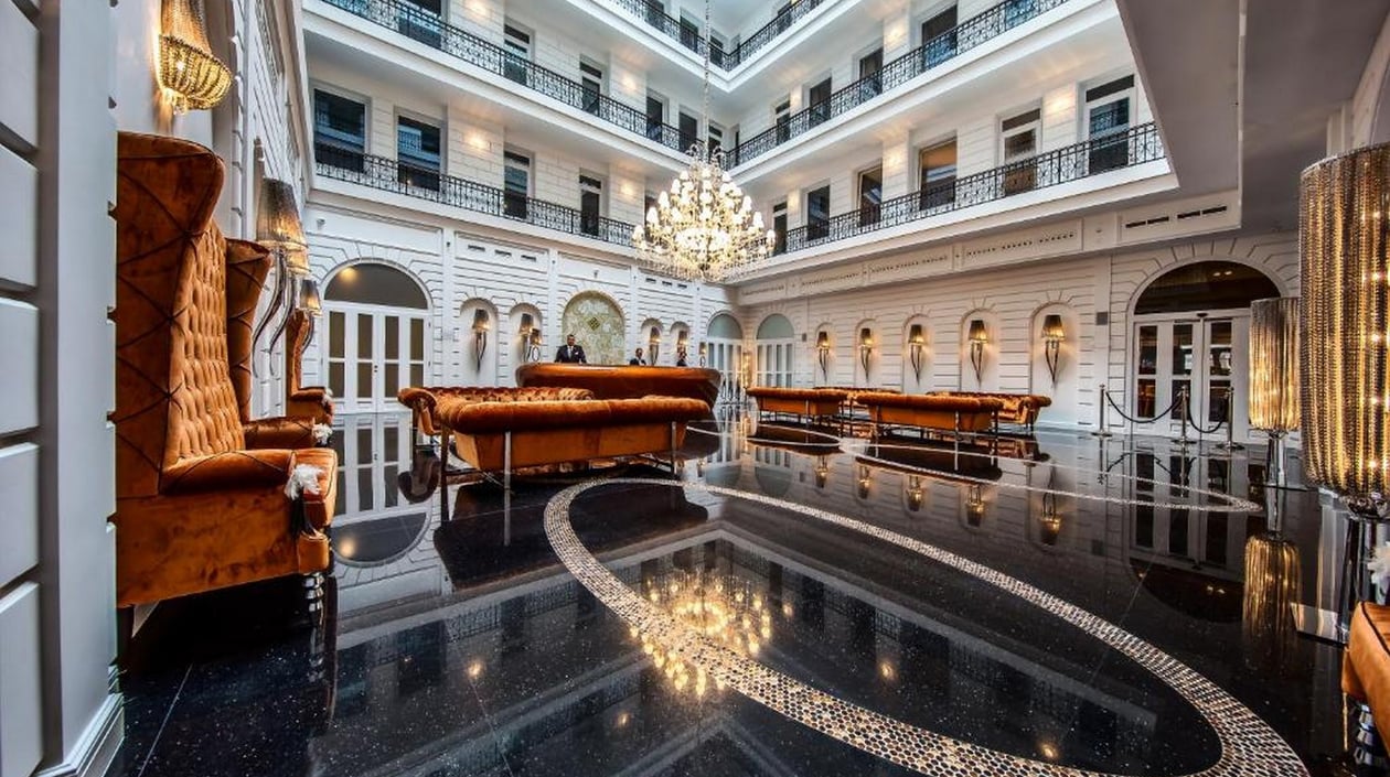 Prestige Hotel Budapest lobby