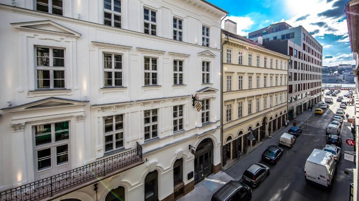 Prestige Hotel Budapest straat