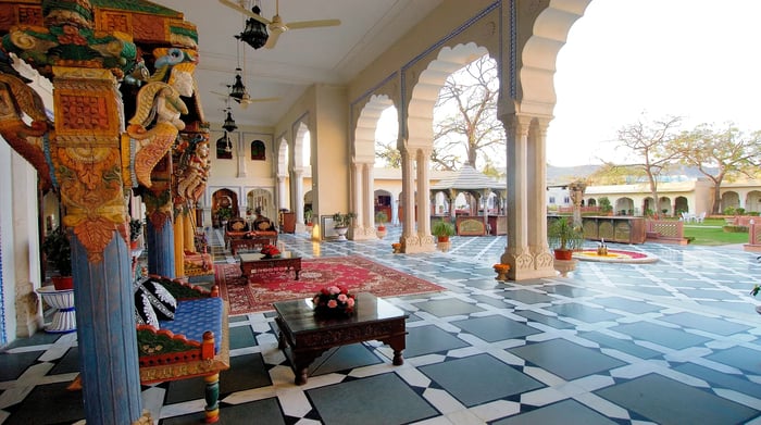 Raj Palace courtyard 2