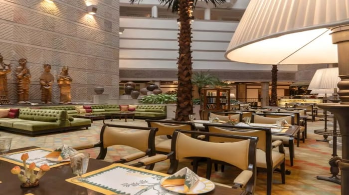 Taj Bengal - The Promenade Lounge