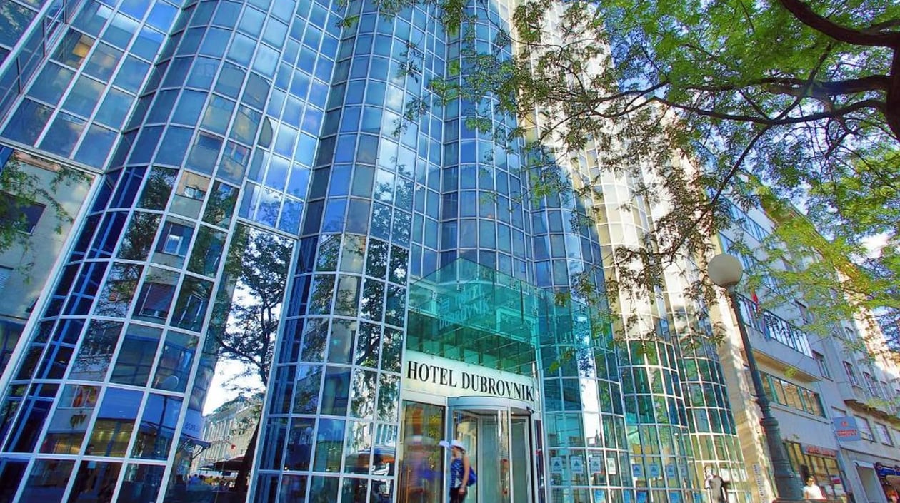 Hotel Dubrovnik, Zagreb buitenkant