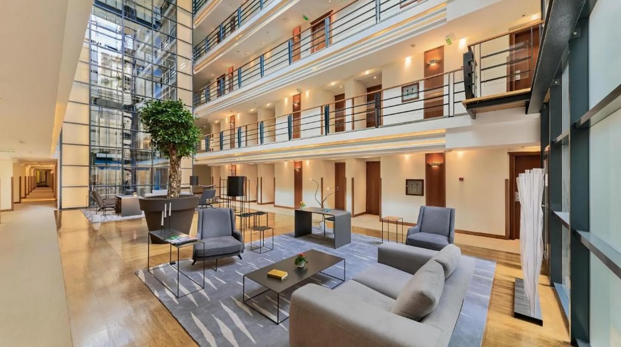 Hotel Dubrovnik, Zagreb lobby