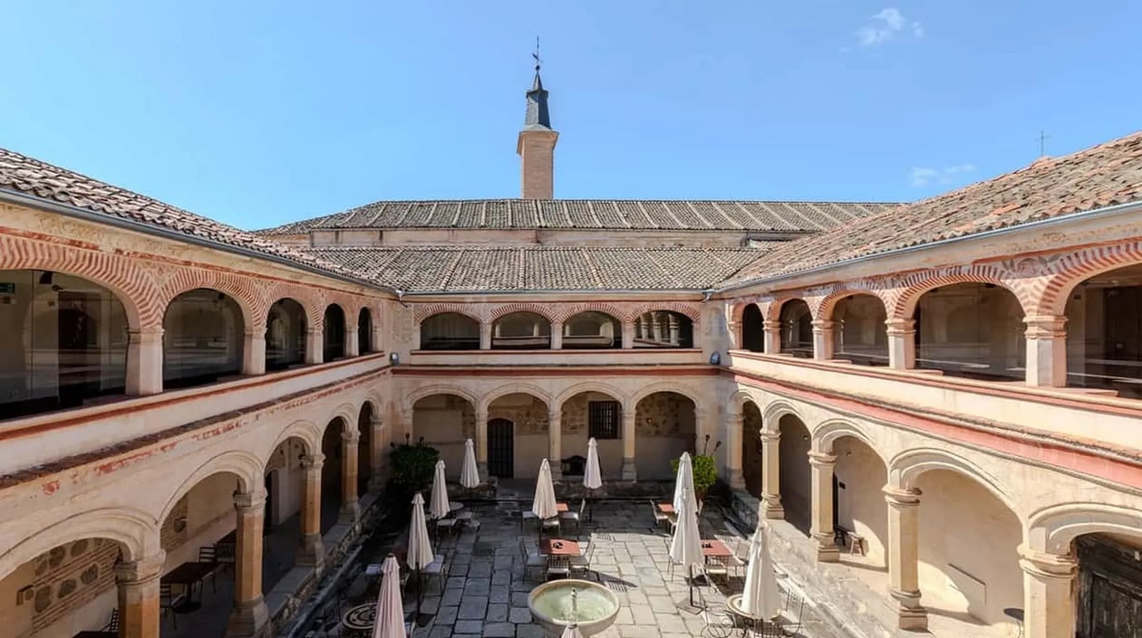 Hotel San Antonio el Real Segovia binnenplein