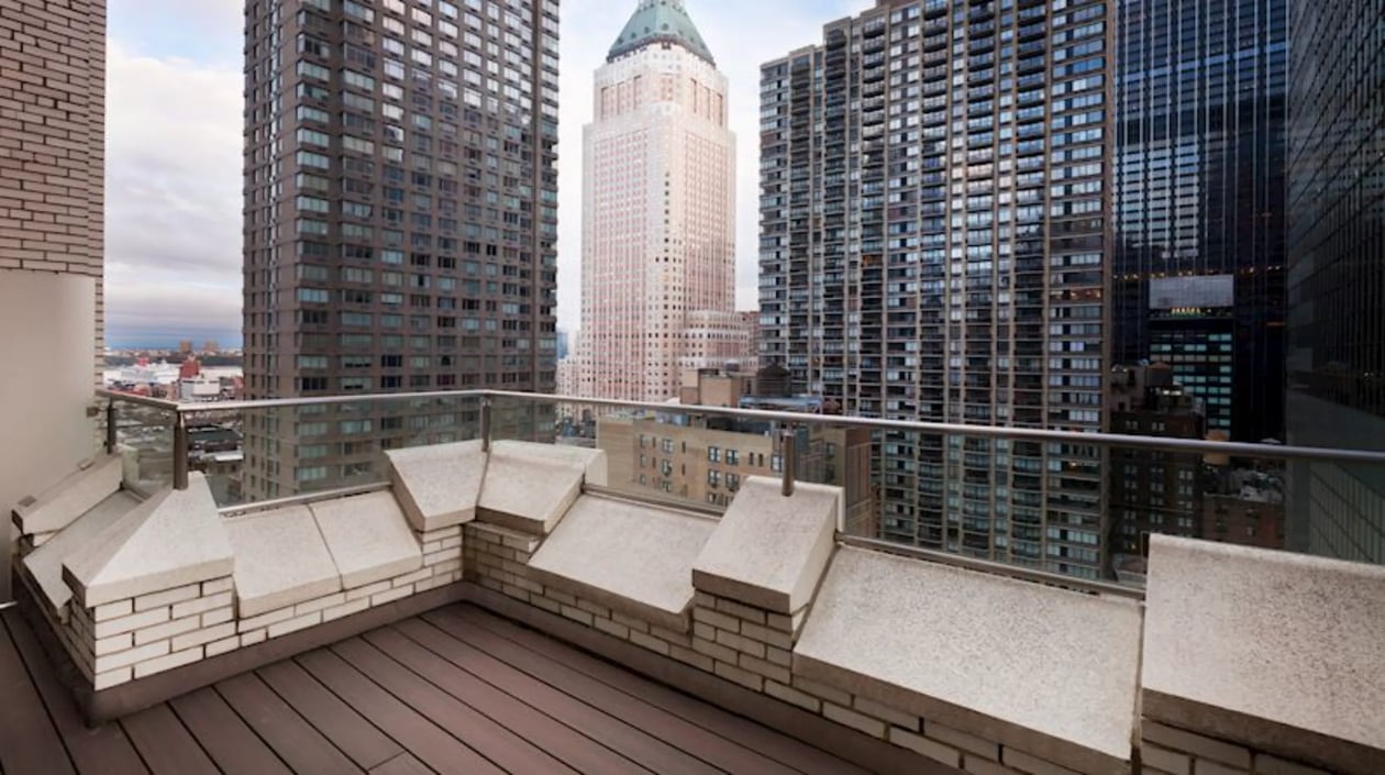 Hotel Edison Times Square Terrace View