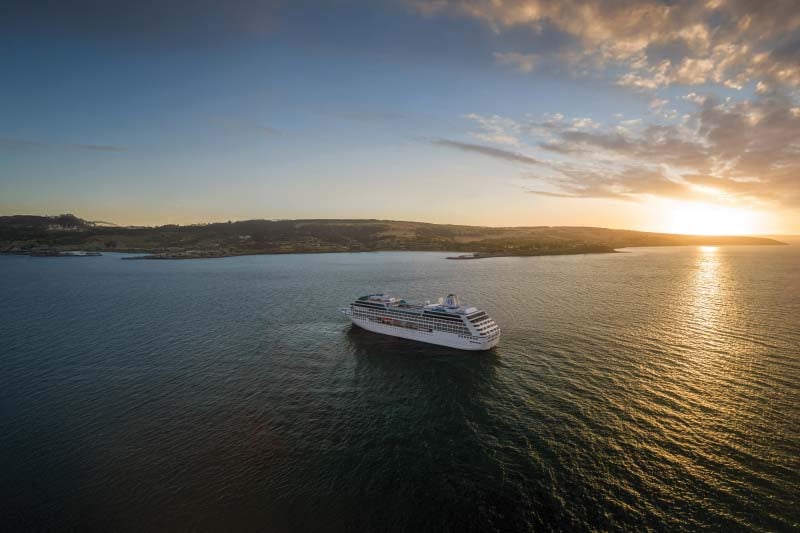 Oceania-Cruises-nieuwe-cruiseschip-Oceania-Aurelia-luchtfoto