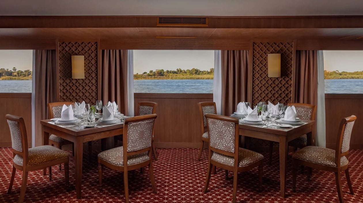 Senator - restaurant